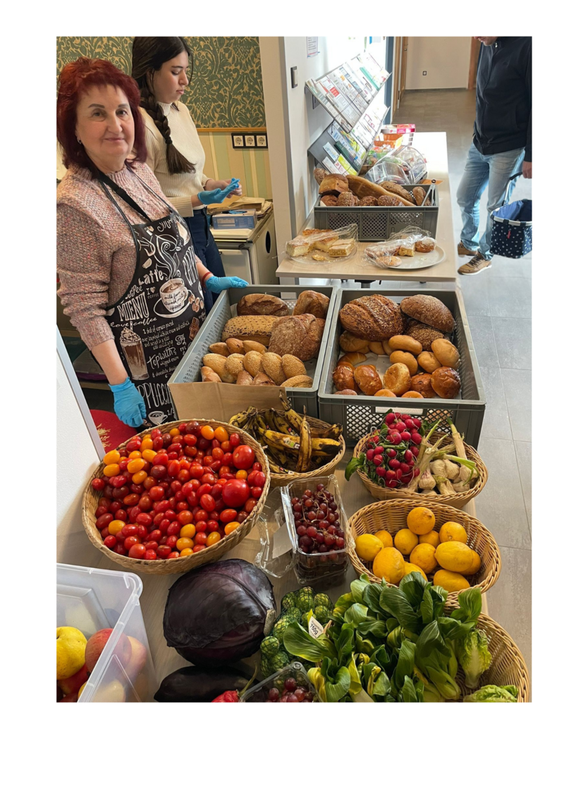 Die Lebensmittelretter im Mehrgenerationenhaus sOfA